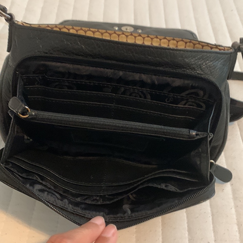 Brighton Small Crossbody Bag with cards holder - Picture 7 of 14
